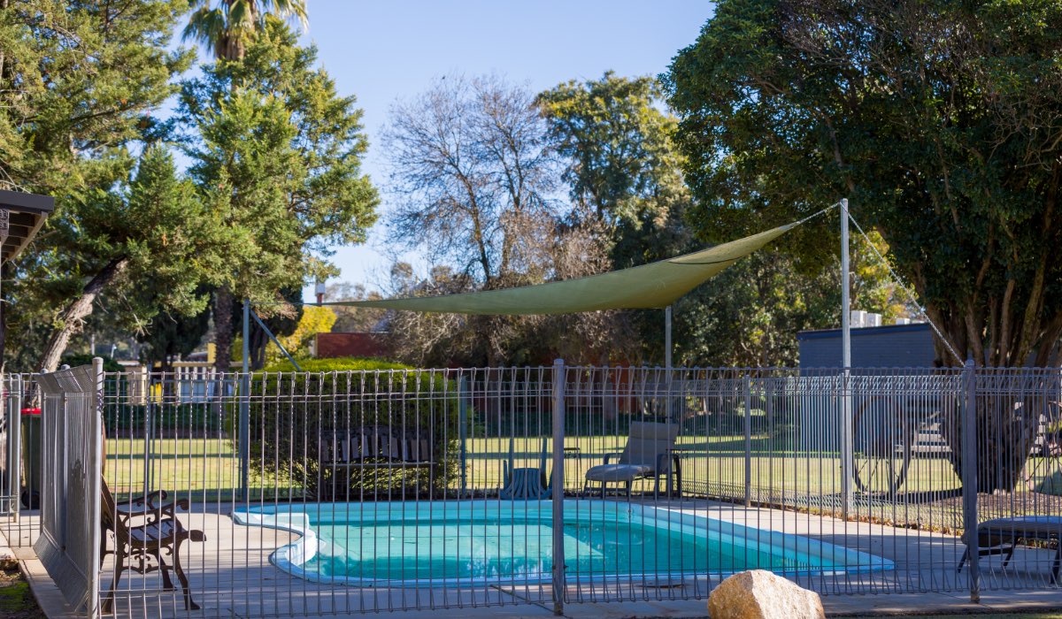 Gardenview Lodge Facilities Outdoor Swimming Pool